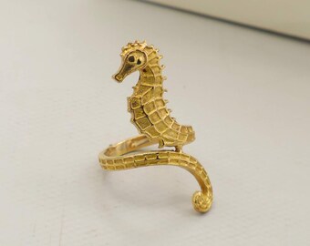Gold Seahorse Ring, Adjustable Wrap Ring, Ocean Inspired Jewelry, Hippocampus Ring, Sea Animal Statement Ring, Gift for Her