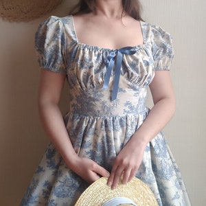 Robe milkmaid Trianon RÉALISÉE SUR COMMANDE en toile de Jouy cottagecore/pastoral/princesscore/fairycore 4 coloris Blau
