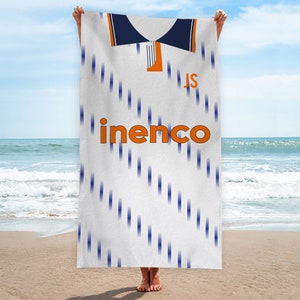 Blackpool - 1991 UitShirt - Gepersonaliseerde Retro Strandlaken - 150cm x 75cm