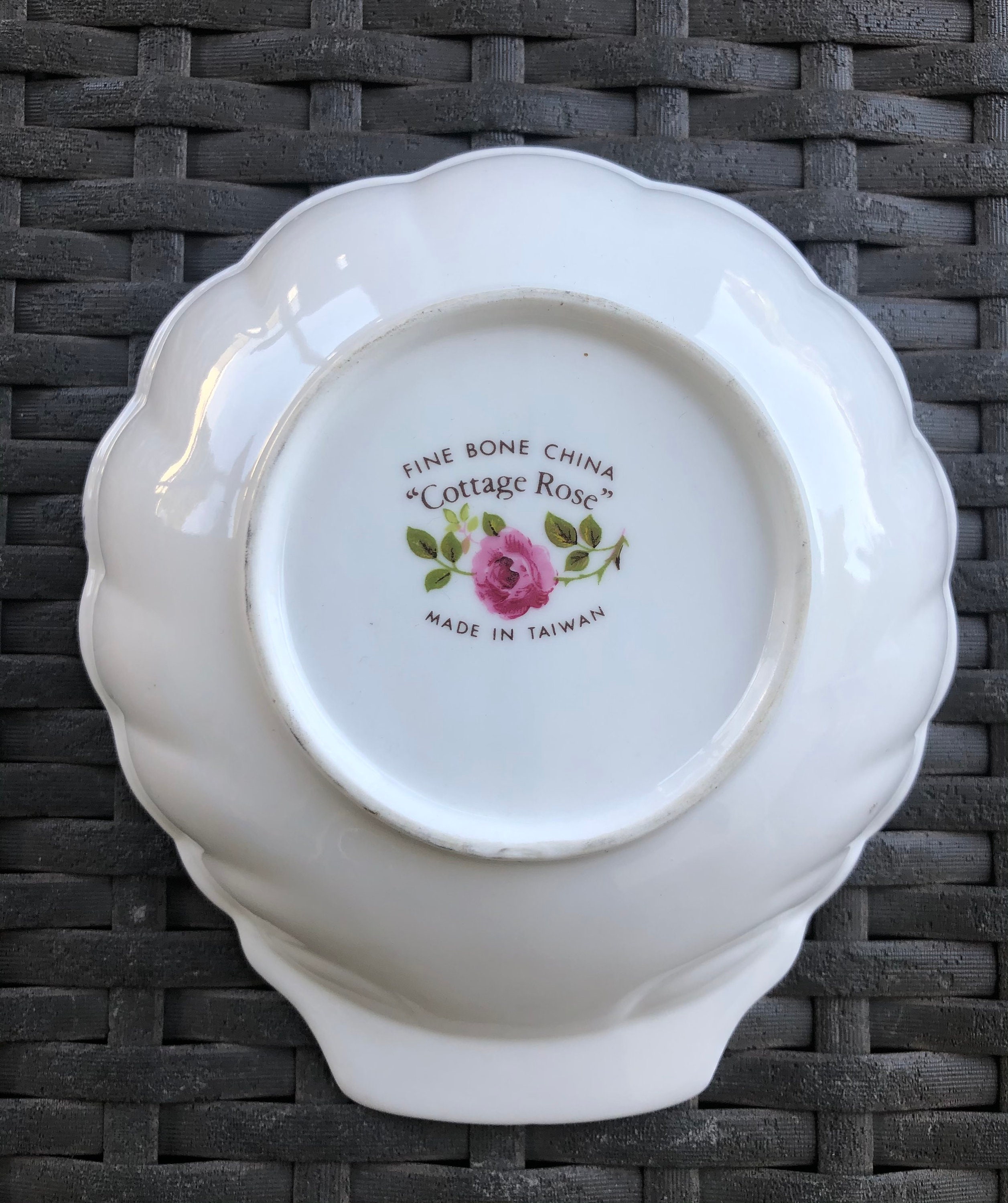 Vintage Cottage Rose Fine Bone China Shell/Dish Etsy