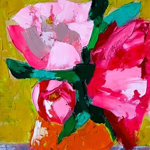 Rosa pintada a mano en un jarrón con flores, arte original, empastado, espátula, ramo, bodegón optimista, pintura preppy de 15 x 20 cm de NikaSasArt