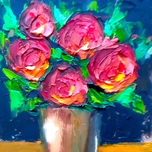 Colorido rosa preppy pintura jarrón pintado a mano arte original impasto paleta cuchillo floral flor ramo bodegón 6 por 8" por NikaSasArt