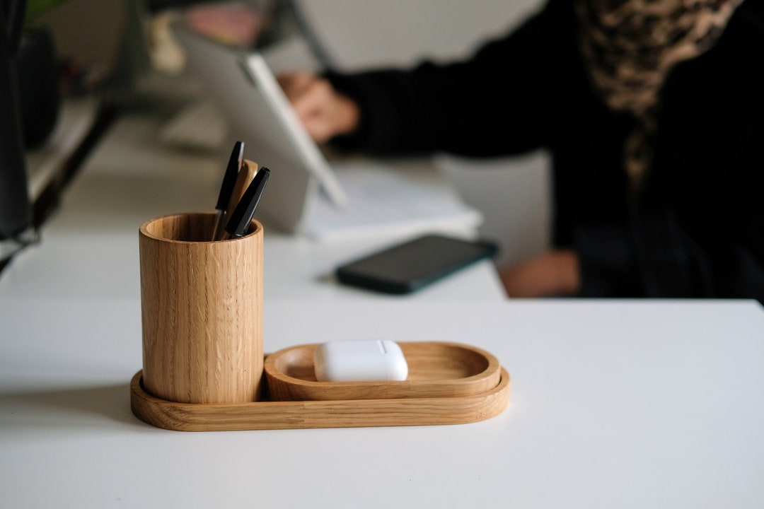 Organizzatore da scrivania in legno, accessori per scrivania da ufficio,  personalizzato, porta tastiera, portaoggetti da scrivania, docking station,  regalo unico per TUTTI -  Italia