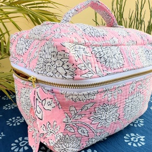Gesteppte Baumwolle Make-up-Tasche mit großem Griff, Kosmetiktasche, Make-up-Tasche mit großer Kapazität, Make-up-Toilettenorganisator, Valentinstag, Geschenk für sie