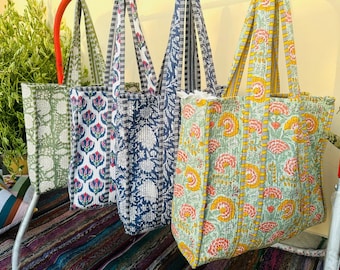 Wholesale lot of Tote Bags, Cotton Quilted Tote Bags, Large Shopping Bags, Travel Bags, Womens Bags and Purses