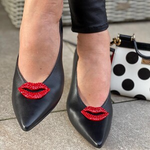Hot Lips Shoe Clips San Francisco – Rode strass-lippen – Handgemaakte statement accessoire (1 paar) afbeelding 4