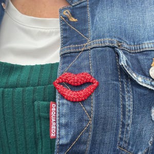 Hot Lips Shoe Clips San Francisco – Rode strass-lippen – Handgemaakte statement accessoire (1 paar) afbeelding 3