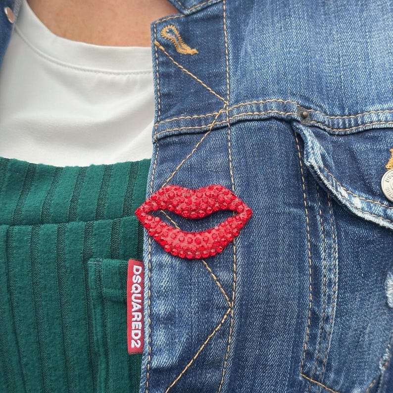 Hot Lips Shoe Clips San Francisco – Rode strass-lippen – Handgemaakte statement accessoire (1 paar) afbeelding 3