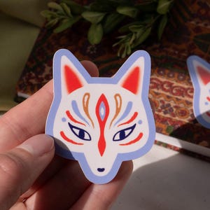 Adesivo con illustrazione di Kitsune, folklore giapponese, adesivo impermeabile