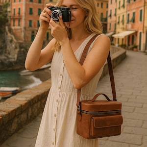 Periodo di festival: borsa per fotocamera in pelle realizzata a mano per stile e protezione con cinturino FESTIVAL - regalo phptgrapher