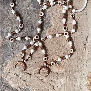 Paar Nomaden Halskette, aus Keramik und Bodenperlen, Geschenk für Mama, Tulum Vibes