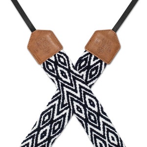 Universal Harmony: Custom Leather Camera Strap for Photographers - Compatible with any camara. It&#39;s called Yin yang