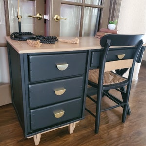 Mid Century Modern Desk and Chair