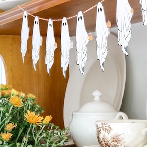 Printable ghost garland, pumpkin Halloween bunting, cute fall party banner, spooky ghost printable decor, Halloween fireplace decoration, pumpkin treat ghosts printable, trick or treat party garland, fall home banner, festive Halloween printable, autumn ghost decoration