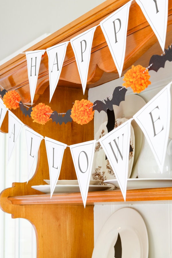 Bat Cutouts Printable Decor Paper Bats Wall Hangings Halloween DIY Bats ...