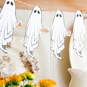 Printable pumpkin ghost garland, cute Halloween decoration, spooky fall bunting, trick or treat party decor, festive Halloween printable banner, ghost and pumpkin home decor, autumn printable garland, Halloween fireplace decoration, printable ghost bunting, fall celebration printable