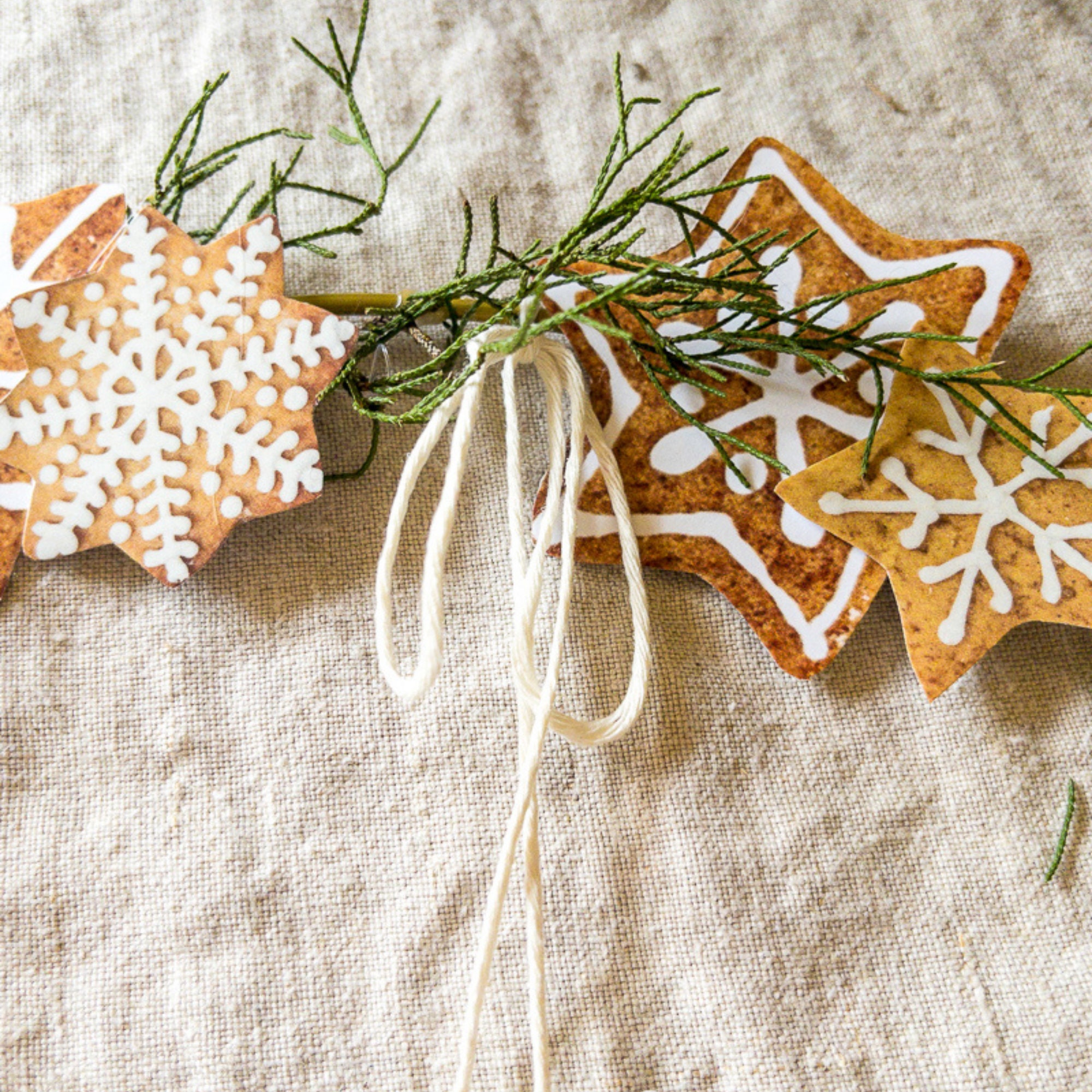 Christmas Cookie Wreath Printable, Gingerbread Snowflake Wreath ...