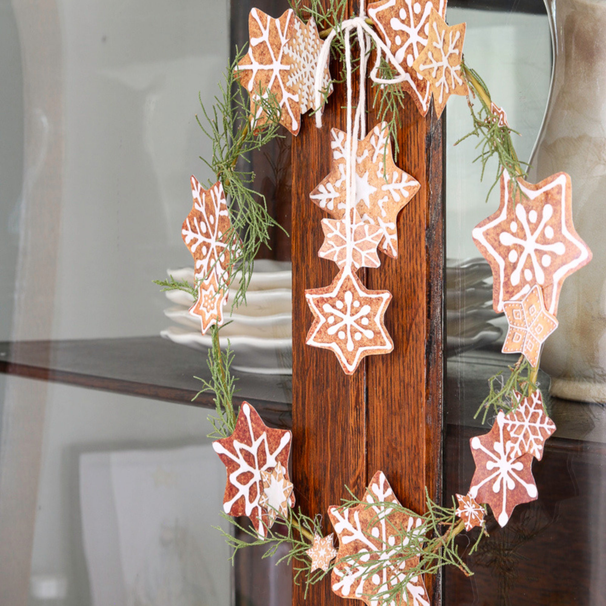 Christmas Cookie Wreath Printable, Gingerbread Snowflake Wreath ...