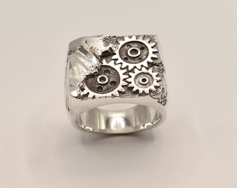 Men&#39;s Gear Silver Ring