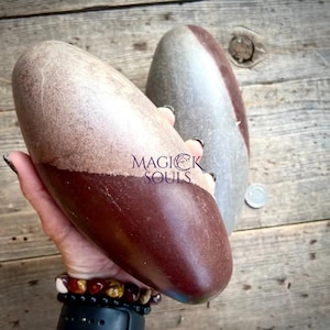 Shiva Lingam Narmada alias « La pierre sacrée »