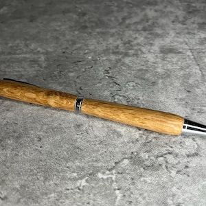 Stylo en bois de chêne