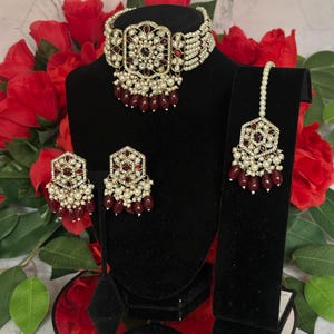 Premium quality kundan pearls Choker Set/ Indian Jewelry/unique Kundan choker set/Indian jewelry set/Bridal jewelry/ Maroon