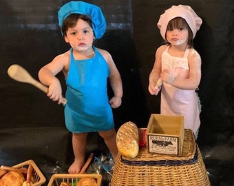 4 PiECES. Two Baby APRON and Two CHEF HAT