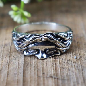 Aphrodite Ring - Etsy