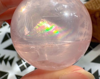 High Quality, High Clarity Rose Quartz Sphere from Mozambique, Rainbow with Star Asterism, Water Rose Quartz (4.4cm)