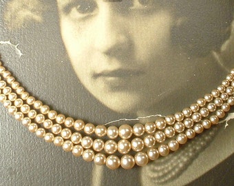 PRiSTiNe 1940s Vintage Art Deco Champagne Ivory Pearl Necklace, Bridal/Wedding Multi 3 Strand Pearl Silver Rhinestone Clasp Antique Necklace