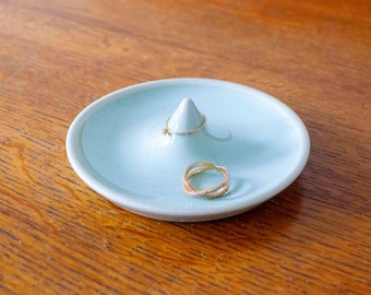 Handmade Ceramic Ring Dish – Jewelry Holder, Trinket Dish
