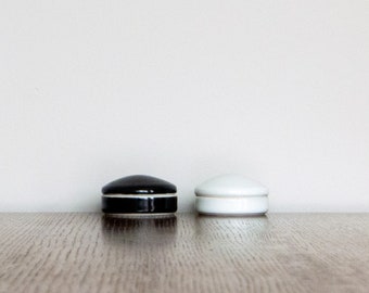 Salt and pepper cellar set