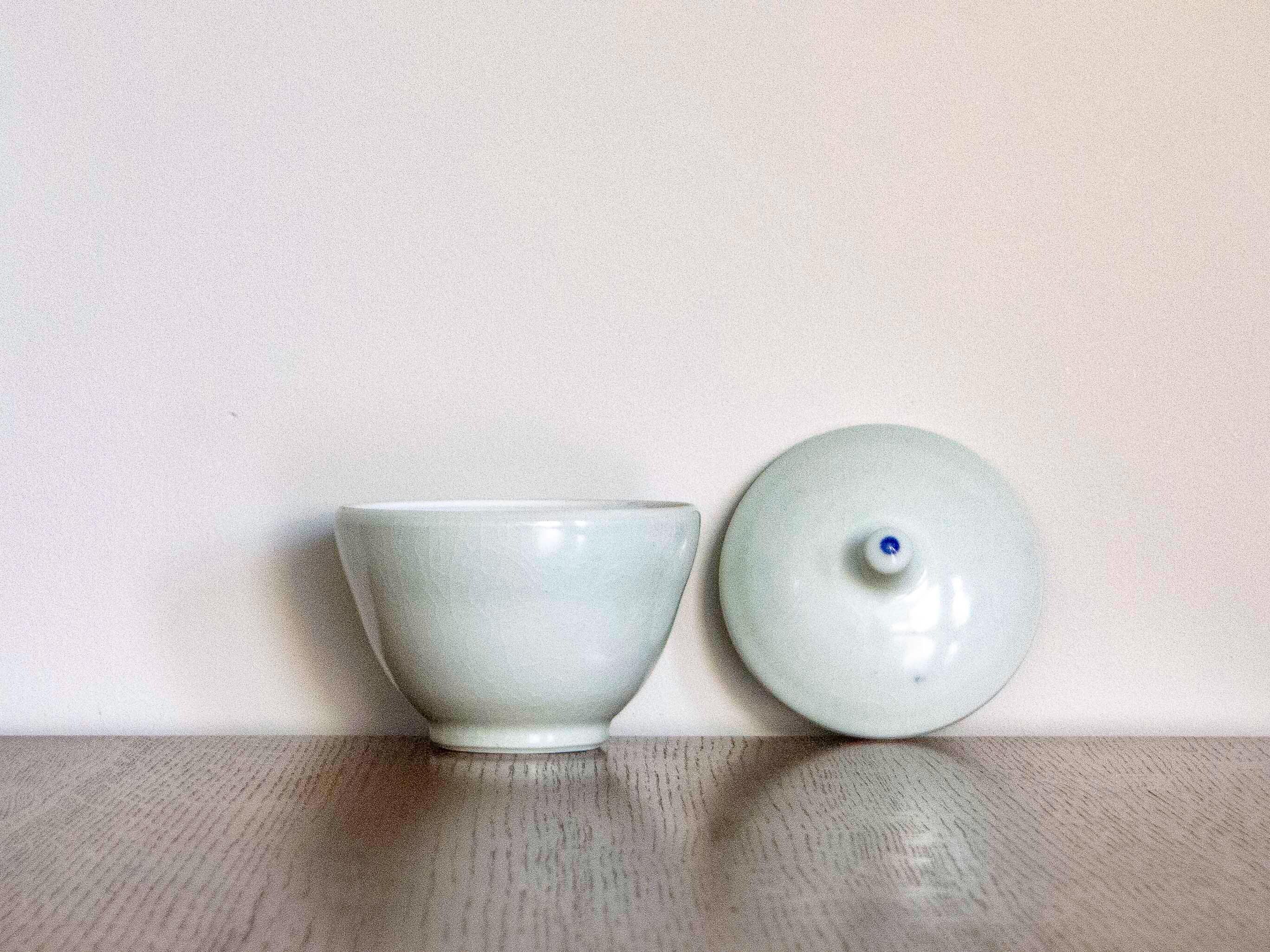 青磁の蓋付き壺/容器 - Etsy 日本