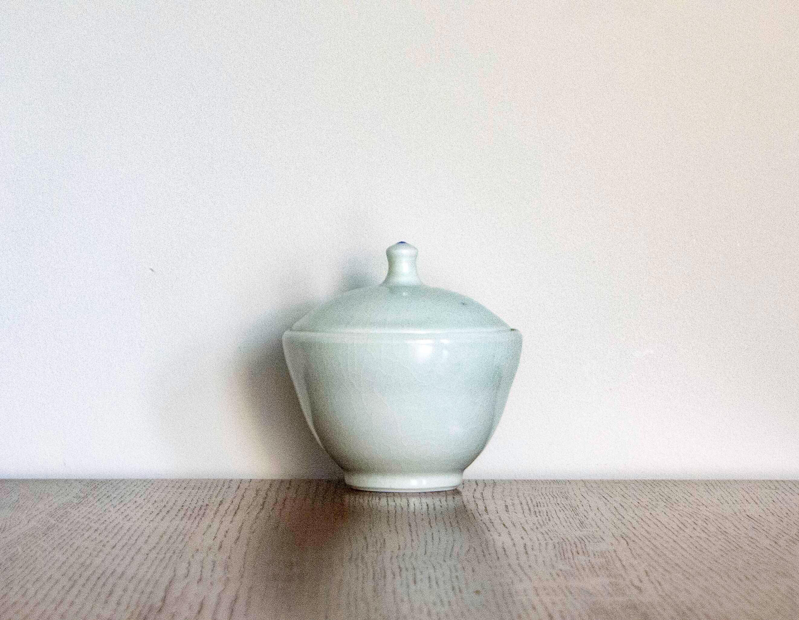 青磁の蓋付き壺/容器 - Etsy 日本