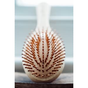 Large Bamboo Hairbrush: Eco-Friendly Haircare for Curly & Long Hair
