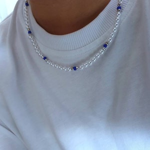 White and navy Acrylic pearl necklace