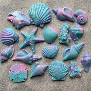 18 fondant rainbow shell cupcake/cake toppers decorations party