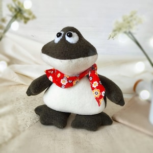 Plush frog Soft toy Sewing Pattern