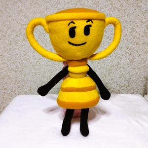 Troféu Inanimate Insanity Wiki Pelúcia 35 cm ou 13,7 polegadas