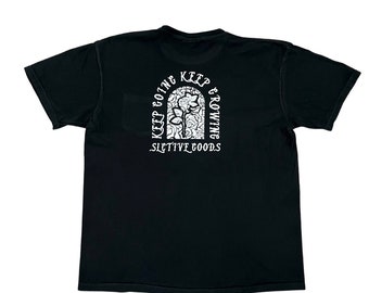 Camiseta Keep Going Roses