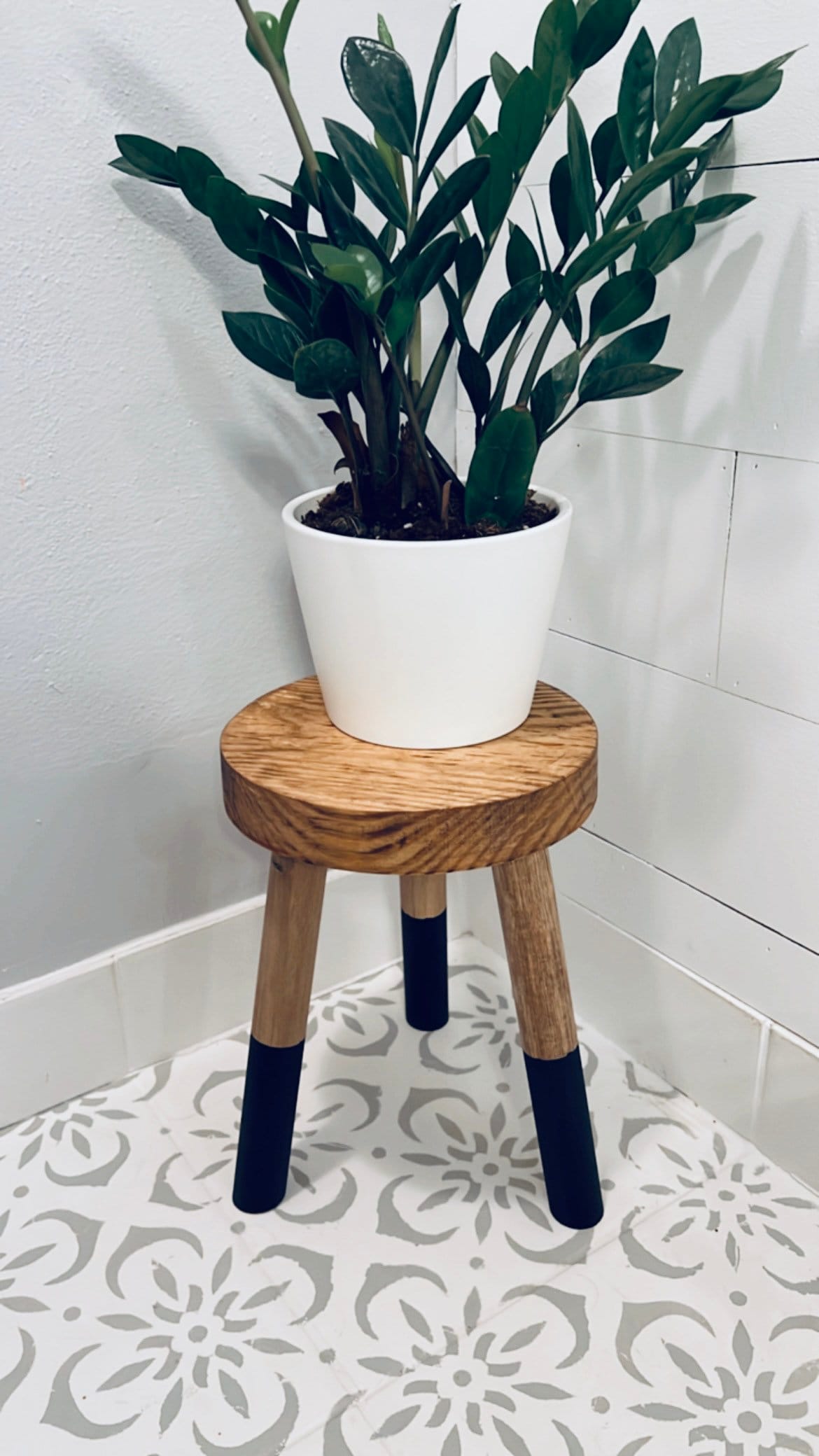 Handmade Wood Plant Stand: Rustic Farmhouse Decor, 9" Round Top - Etsy