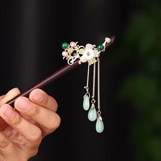 Chinese Ancient Style Lantern Hair Stick Pearl Pendant Hairpin Metal  Headdress Aaccessories With Light-Green