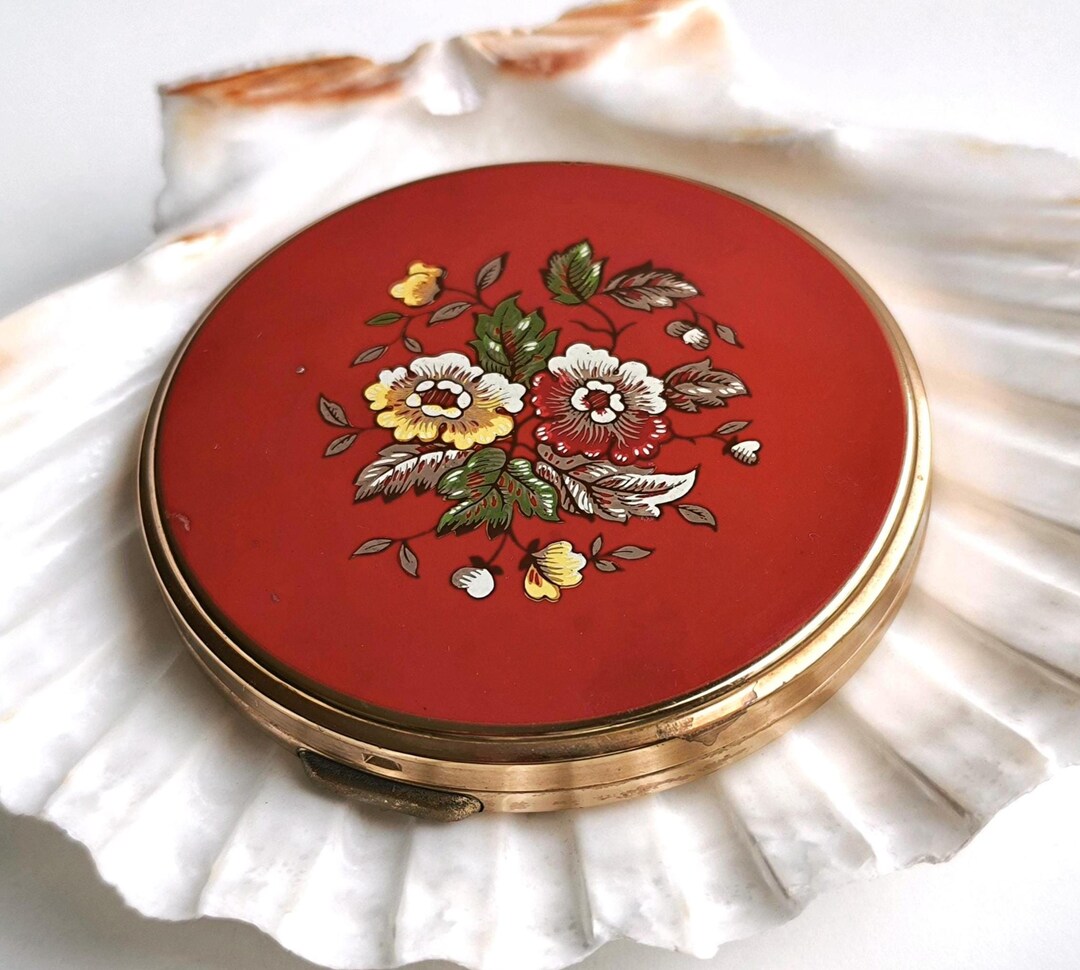 Vintage Floral Powder Compact: 1960s Red Enamel Vanity Box - Etsy