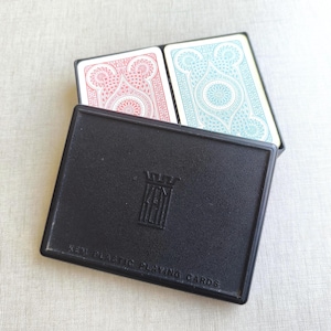 Caja de naipes KEM, estuche de plástico vintage con dos barajas, naipes estadounidenses de la década de 1950, fabricados en Nueva York, juego de cartas