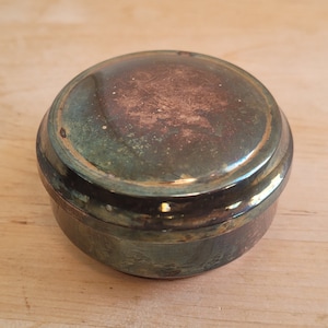 Boîte à bijoux vintage Art Déco en métal argenté : rangement pour bijoux bleu oxydé