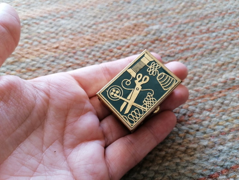 Containing a small golden Thimble and sewing threads small metal box Sewing Case Small sewing kit box travel kit sewing vintage sewing