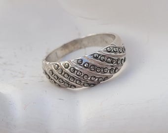 Anello vintage Art Déco con marcasite: anello a cupola in argento sterling, misura 6,5