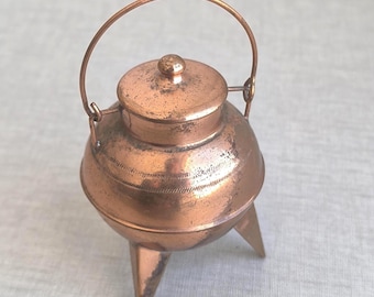 Mini caldero de cobre con tapa, olla vintage con pie, herramienta de altar de brujas, decoración gótica