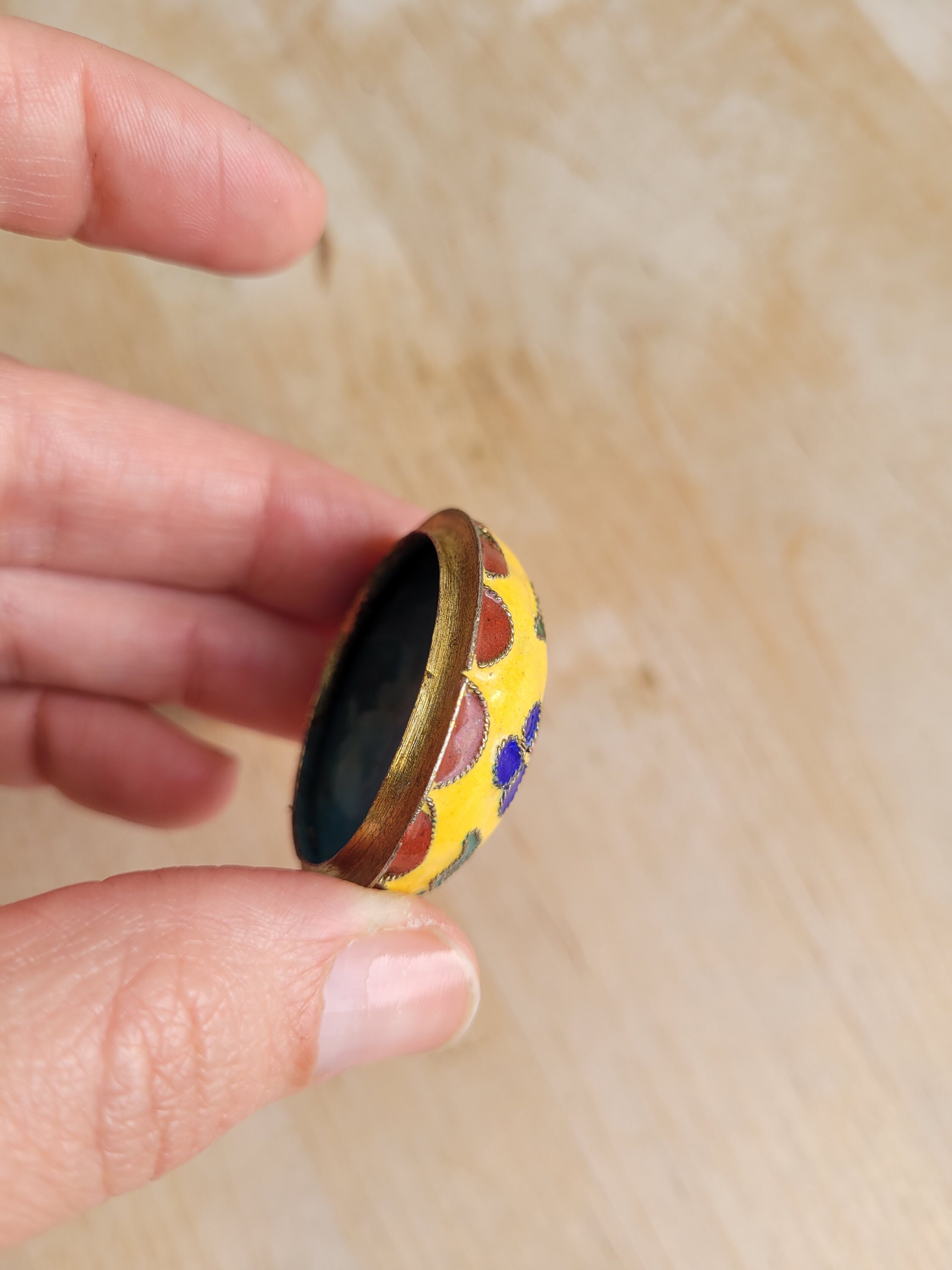 ヴィンテージ七宝焼きの小物入れ。 ヴィンテージ七宝焼きの小物入れ