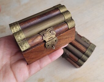 ヴィンテージ インディアンジュエリーボックス：木製＆真鍮製小物入れ
